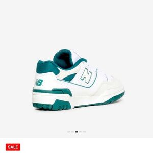 Like new New Balance 550 toddler shoes size 6 toddler